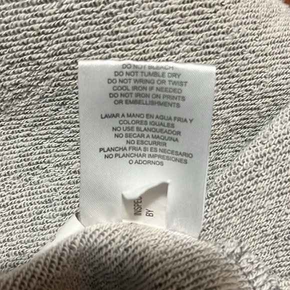 NBA Touch Stadium by Alyssa Milano Milwaukee Bucks Crewneck Slouchy Sweatshirt - Picture 14 of 15